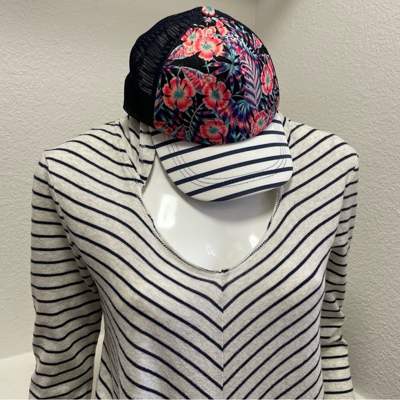 Roxy 🌸 Girl's Striped Tropical Dream Hat & Hoodie BUNDLE OFFER 📦 - Picture 4 of 11